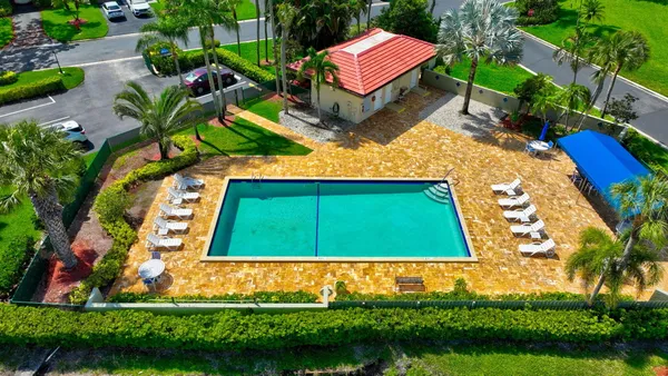 $2,500 | 8536 Casa Del Lago, Unit 49B, Boca Raton, FL 33433