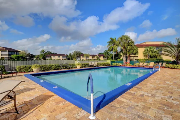 $2,500 | 8536 Casa Del Lago, Unit 49B, Boca Raton, FL 33433