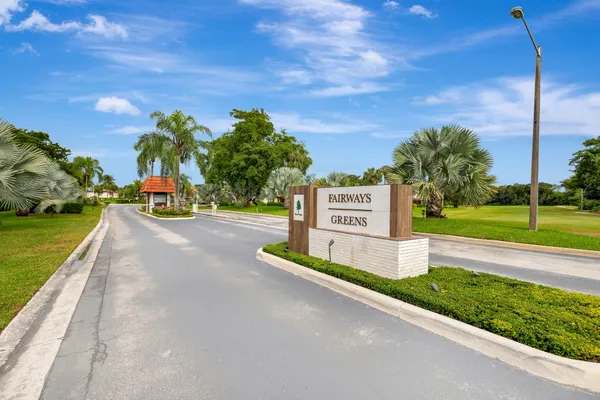 $2,500 | 8536 Casa Del Lago, Unit 49B, Boca Raton, FL 33433