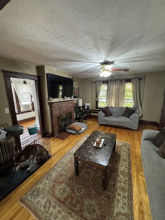 93-95 Plantation Street Worcester, MA 01604 - Photo 7 of 35