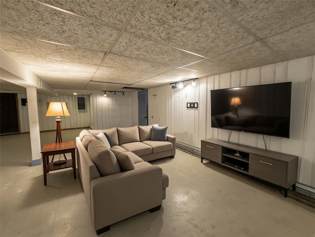 33 Whipple Avenue Westerly, RI 02891 - Photo 32 of 45 lower level