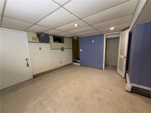 $649,000 | 33 Whipple Avenue, Westerly, RI 02891