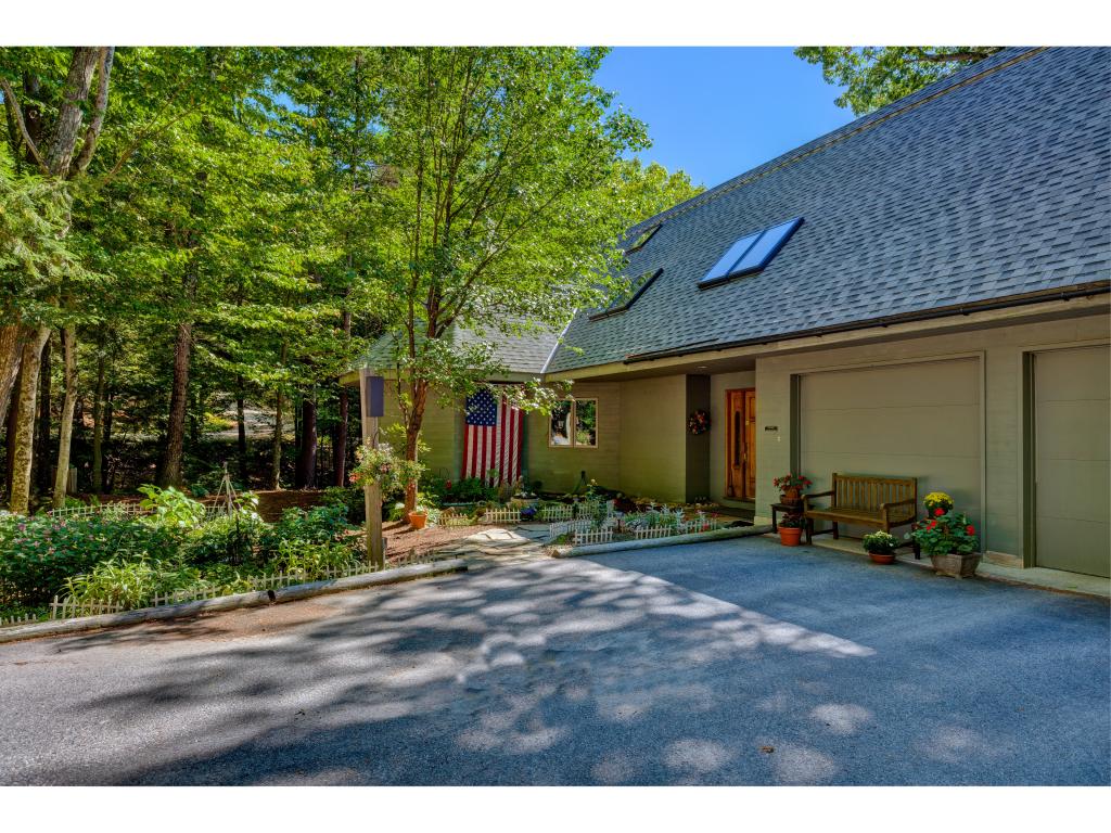 4 West Hill Road Sunapee, NH 03782 - Photo 3 of 31