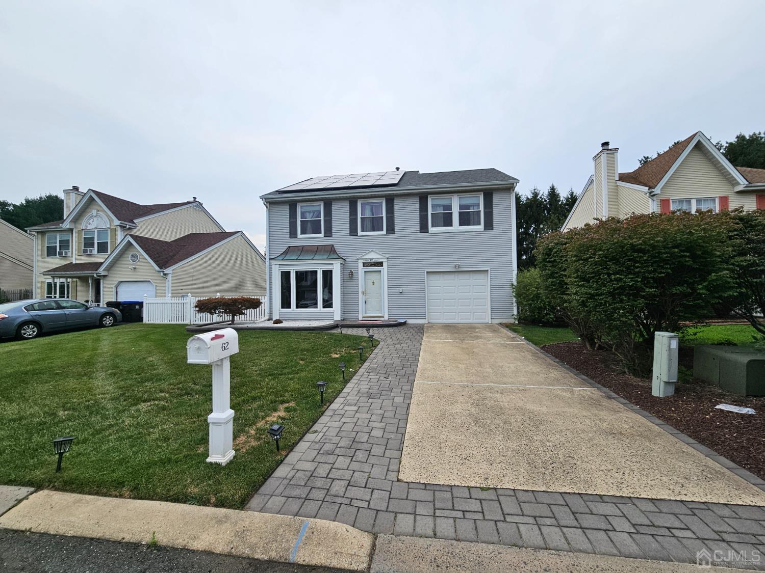 62 Rice Run East Brunswick, NJ 08816 - Photo 3 of 31