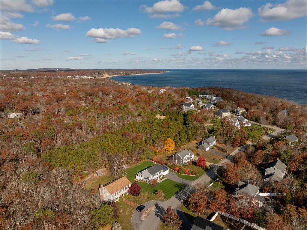 19 Oakbluff Road Bourne, MA 02562 - Photo 6 of 42