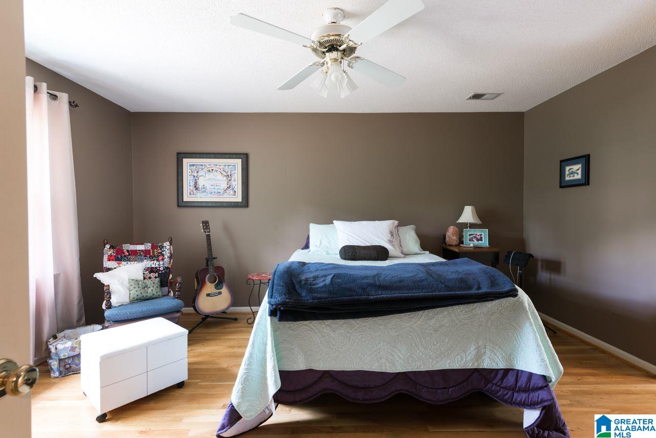 1009 Colonial Drive Alabaster, AL 35007 - Photo 16 of 37