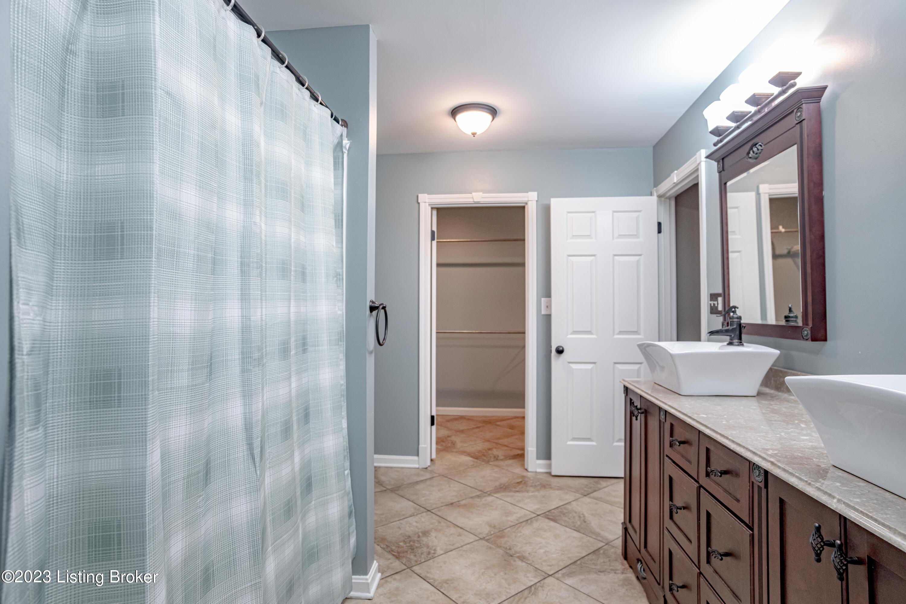 1039 Stapleton Road Shelbyville, KY 40065 - Photo 61 of 98 DSC05383