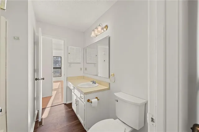 $236,000 | 12742 West 108th Place, Overland Park, KS 66210