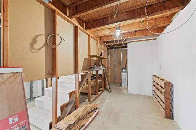 $236,000 | 12742 West 108th Place, Overland Park, KS 66210