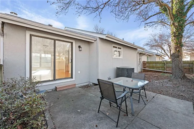 $236,000 | 12742 West 108th Place, Overland Park, KS 66210