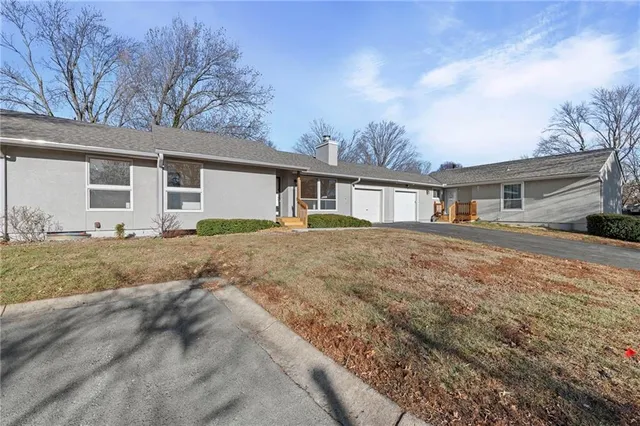 $236,000 | 12742 West 108th Place, Overland Park, KS 66210