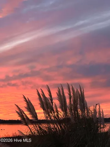 $1,097,000 | 207 Willet Drive, Beaufort, NC 28516