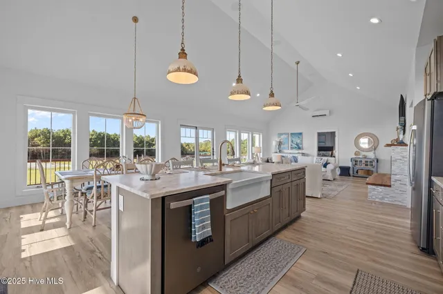 $1,275,000 | 207 Willet Drive, Beaufort, NC 28516