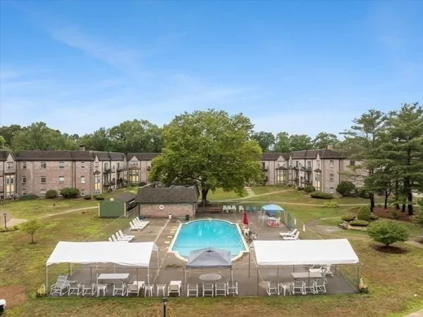 $2,500 | 502 Oak Street, Unit 9, Brockton, MA 02301