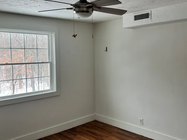 $2,500 | 502 Oak Street, Unit 9, Brockton, MA 02301