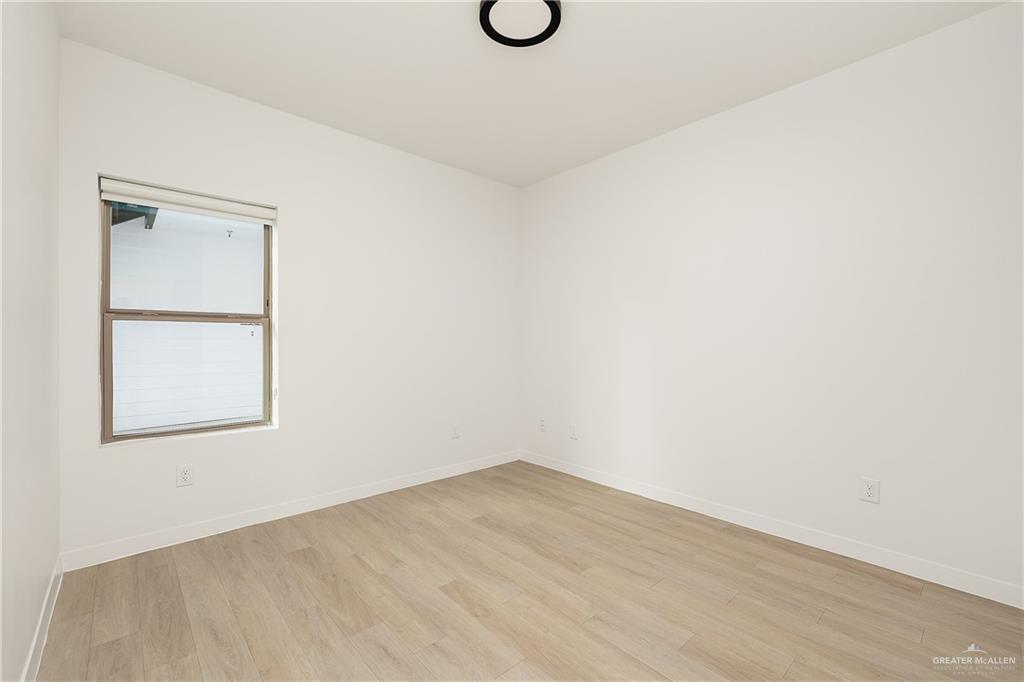 412 North Ware Road McAllen, TX 78501 - Photo 7 of 18