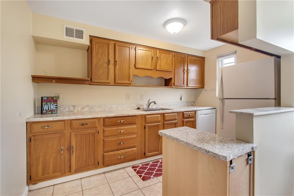 5434 Mifflin Road Pittsburgh, PA 15207 - Photo 14 of 23 Gallery Image 14