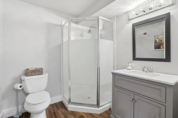 $1,325,000 | 75 Regent Drive, Oak Brook, IL 60523