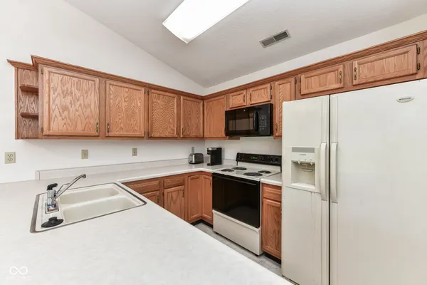 $170,000 | 725 Santa Fe Boulevard, Kokomo, IN 46901