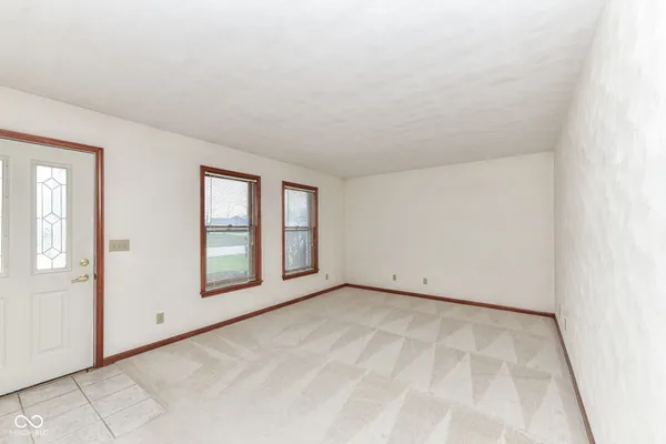 $170,000 | 725 Santa Fe Boulevard, Kokomo, IN 46901