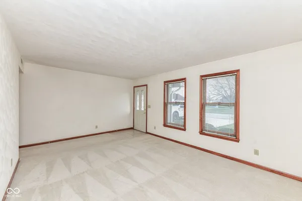 $170,000 | 725 Santa Fe Boulevard, Kokomo, IN 46901