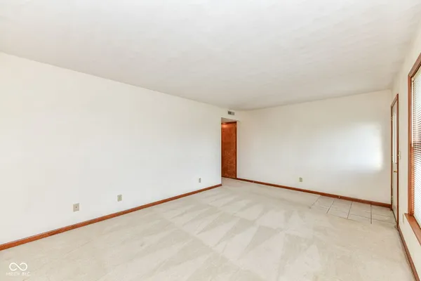 $170,000 | 725 Santa Fe Boulevard, Kokomo, IN 46901