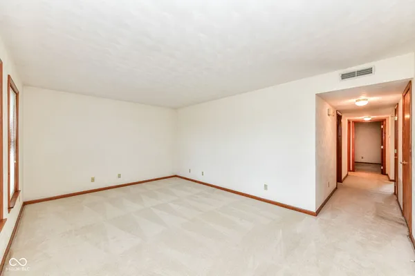 $170,000 | 725 Santa Fe Boulevard, Kokomo, IN 46901