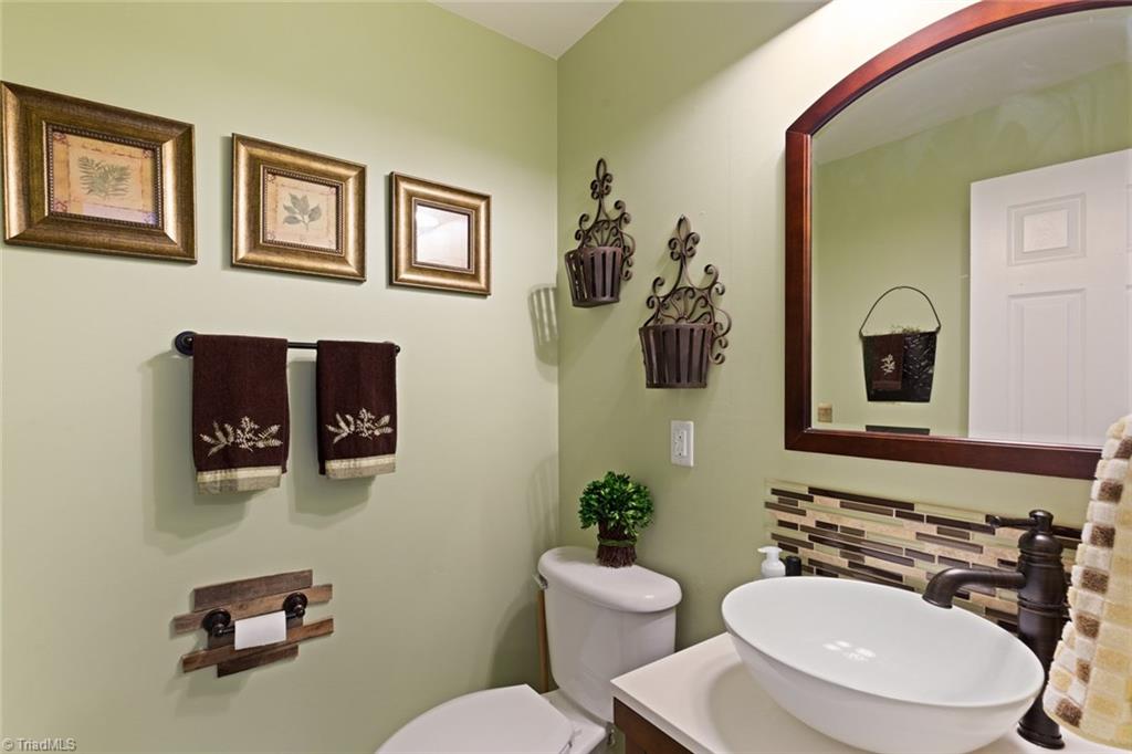 707 Number Ten Way Oak Ridge, NC 27310 - Photo 15 of 30