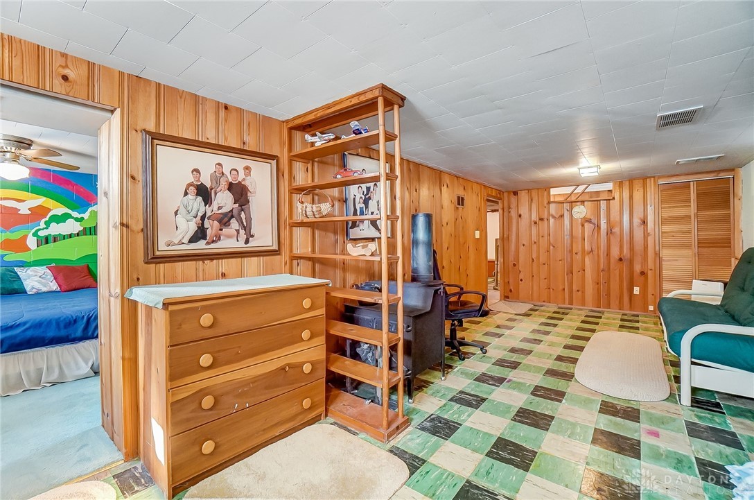 990 Whitestone Road Xenia, OH 45385 - Photo 31 of 46 Gallery Image 31