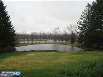 961 Parestis Road Barto, PA 19504 - Photo 5 of 12 View