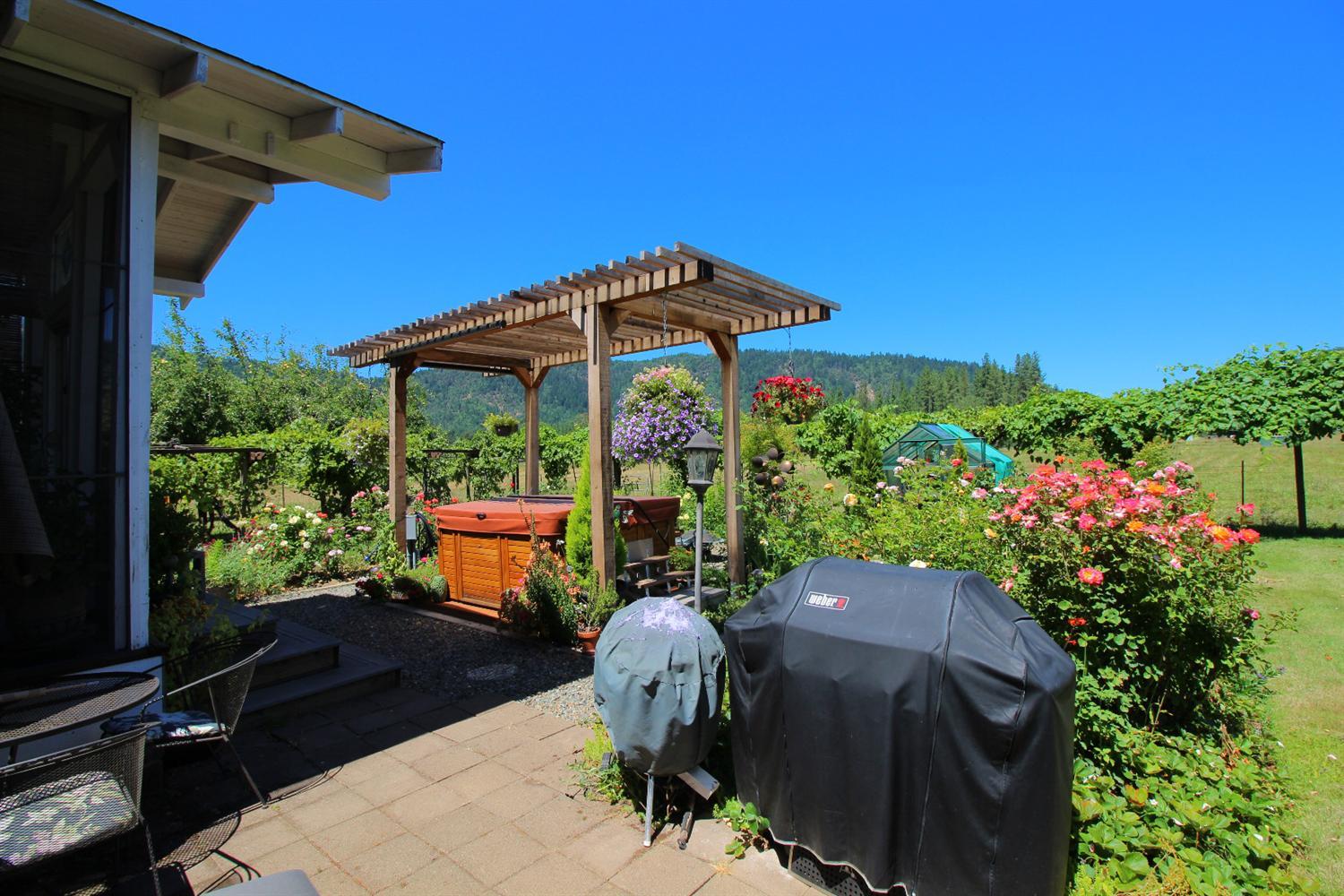 842 Ferry Road Grants Pass, OR 97526 - Photo 9 of 33 Additional Photo