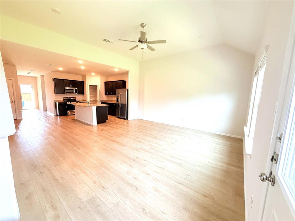 405 Forsyth Drive Princeton, TX 75407 - Photo 2 of 5