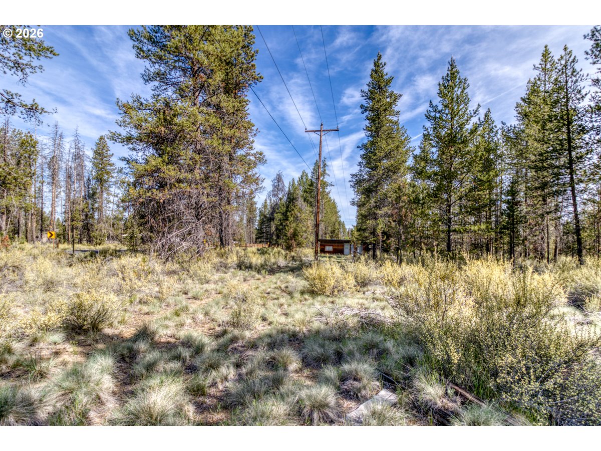 54592 Huntington Road Bend, OR 97707 - Photo 15 of 27