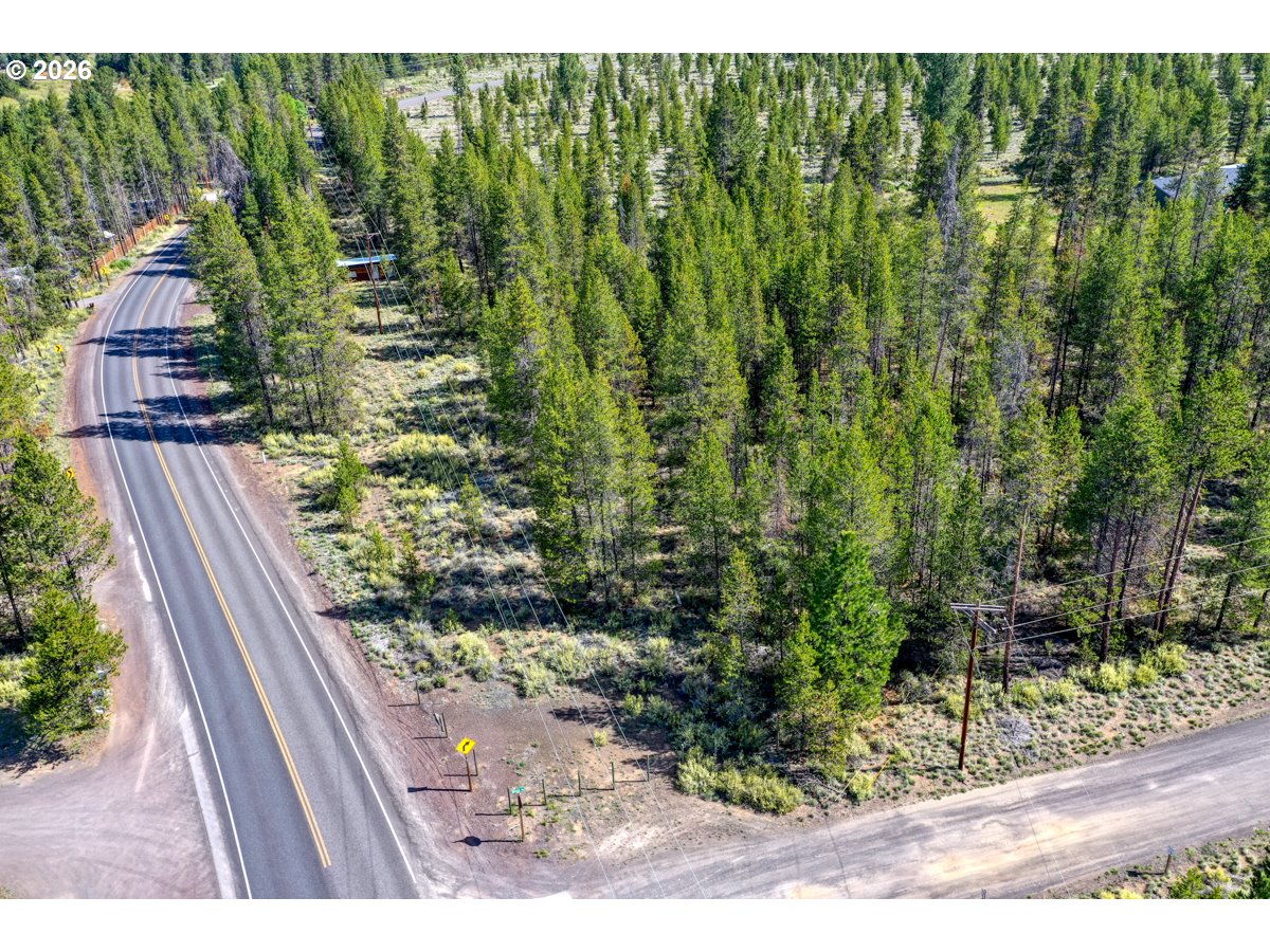 54592 Huntington Road Bend, OR 97707 - Photo 18 of 27