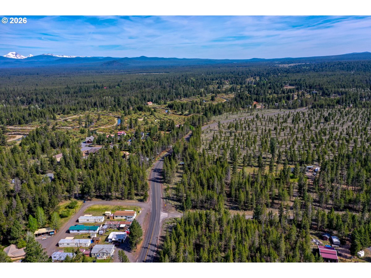 54592 Huntington Road Bend, OR 97707 - Photo 26 of 27
