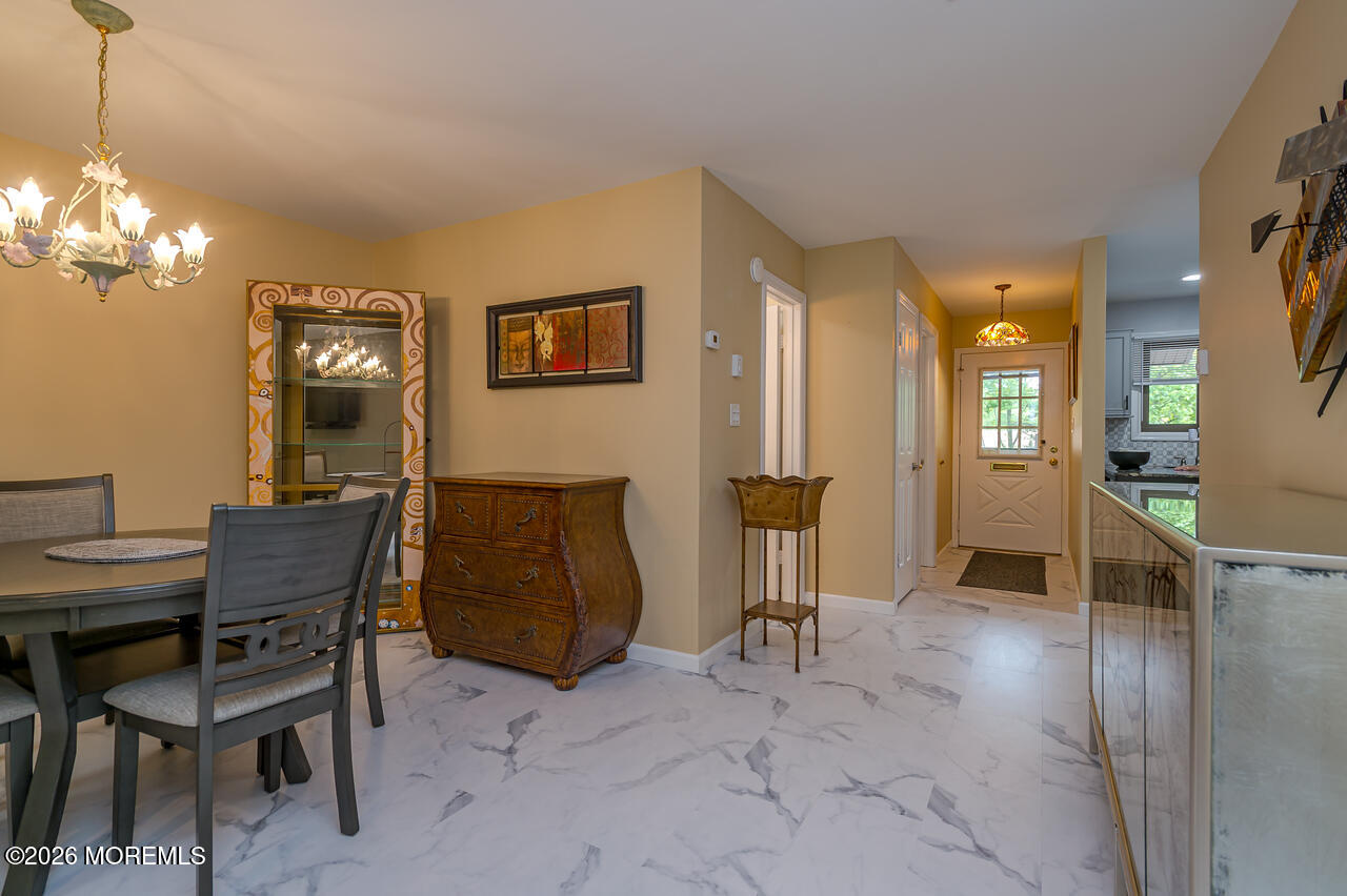 48 Ellsworth Court Red Bank, NJ 07701 - Photo 9 of 31 LR-9825