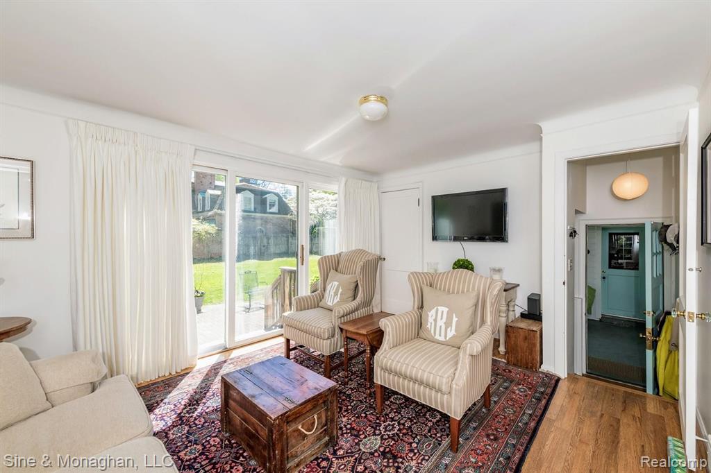 203 Moran Road Grosse Pointe Farms, MI 48236 - Photo 17 of 56
