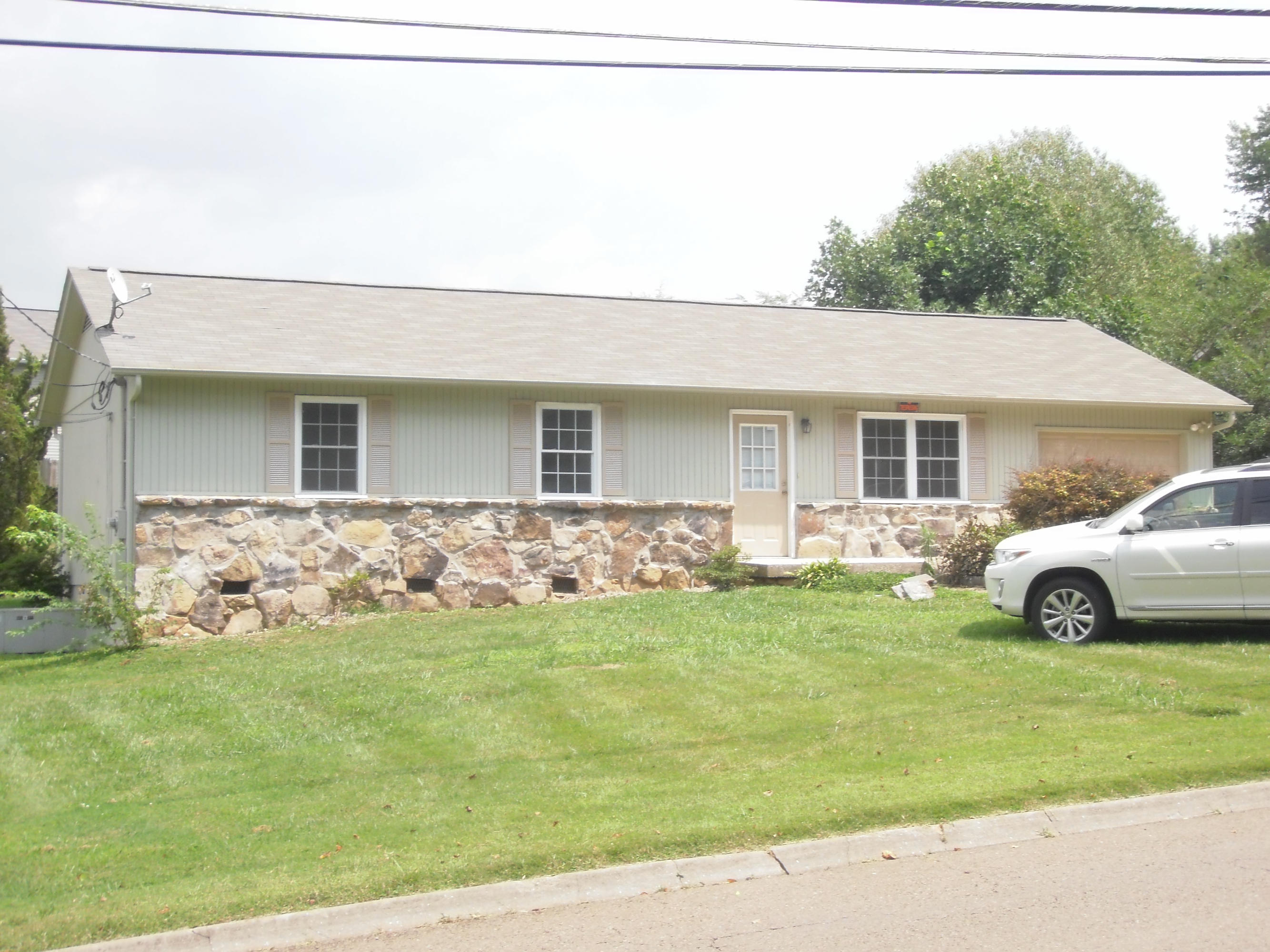 4408 Mascarene Road, Unit 1 Knoxville, TN 37921 - Photo 1 of 8 P8060015