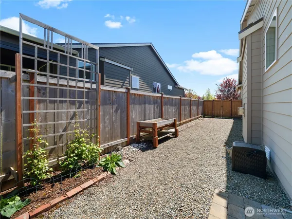 $749,990 | 3373 Fisk Avenue, Enumclaw, WA 98022