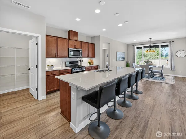 $749,990 | 3373 Fisk Avenue, Enumclaw, WA 98022