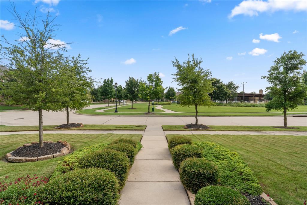 13777 Fieldcrest Road Frisco, TX 75035 - Photo 2 of 40