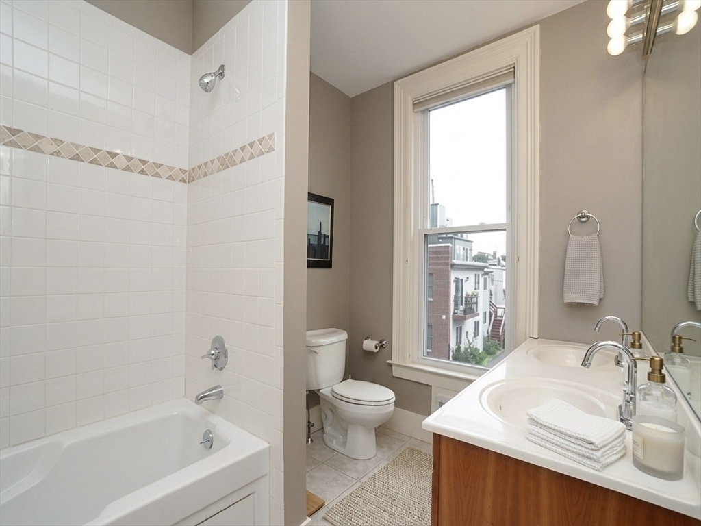 271 K Street, Unit 2 Boston, MA 02127 - Photo 8 of 11
