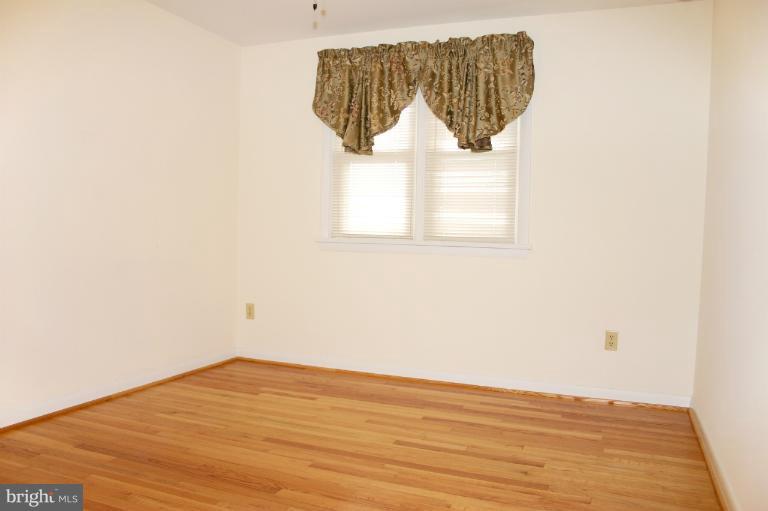 4603 Lower Beckleysville Road Hampstead, MD 21074 - Photo 18 of 28 Bedroom 3
