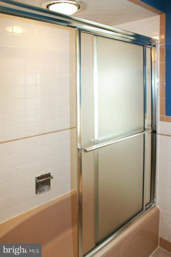 4603 Lower Beckleysville Road Hampstead, MD 21074 - Photo 23 of 28 Hall bath, view 2.