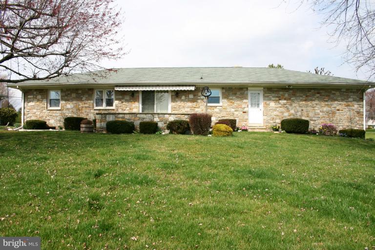 4603 Lower Beckleysville Road Hampstead, MD 21074 - Photo 9 of 28 Exterior (Rear)