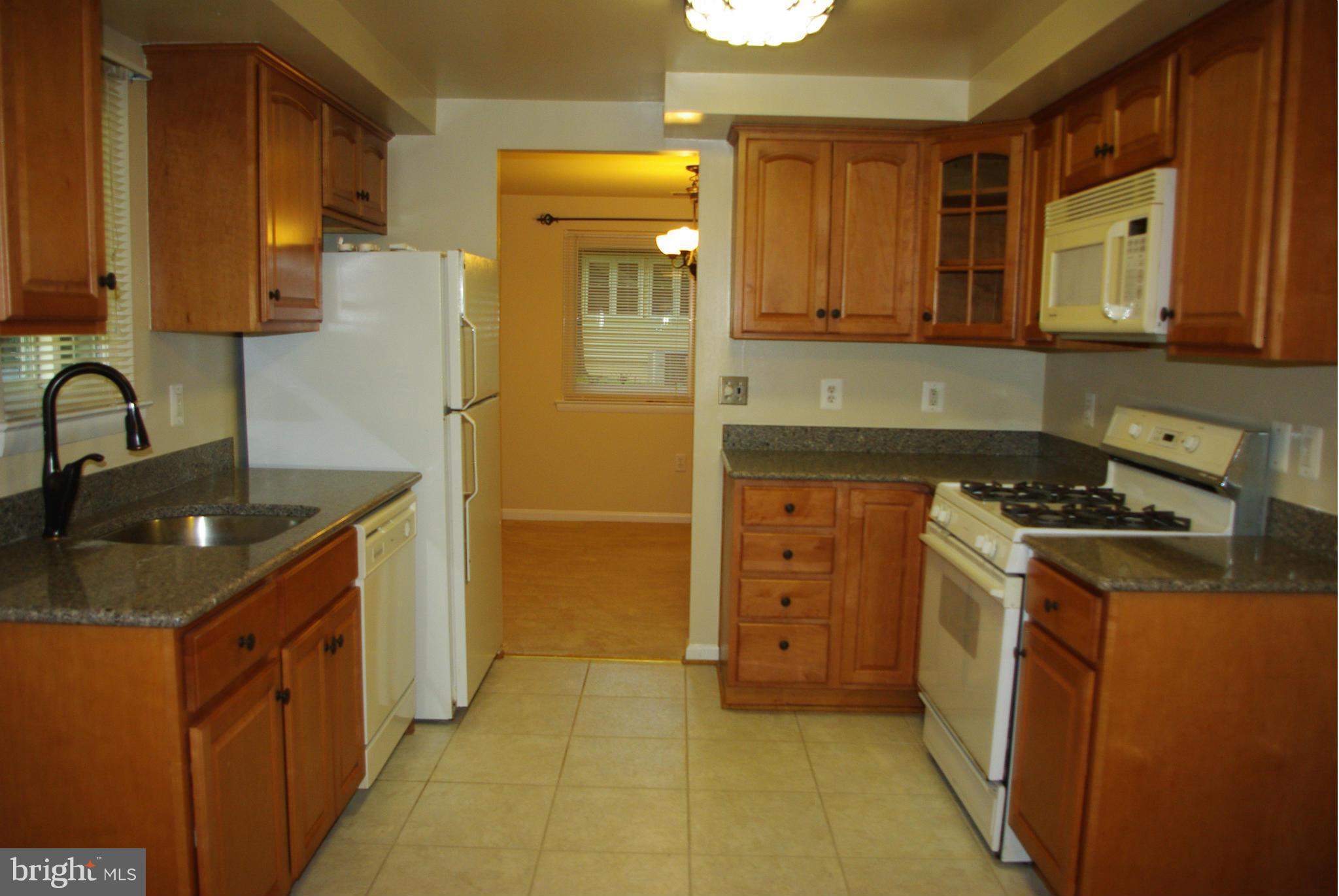 7923 Orange Plank Road Springfield, VA 22153 - Photo 2 of 24 Kitchen