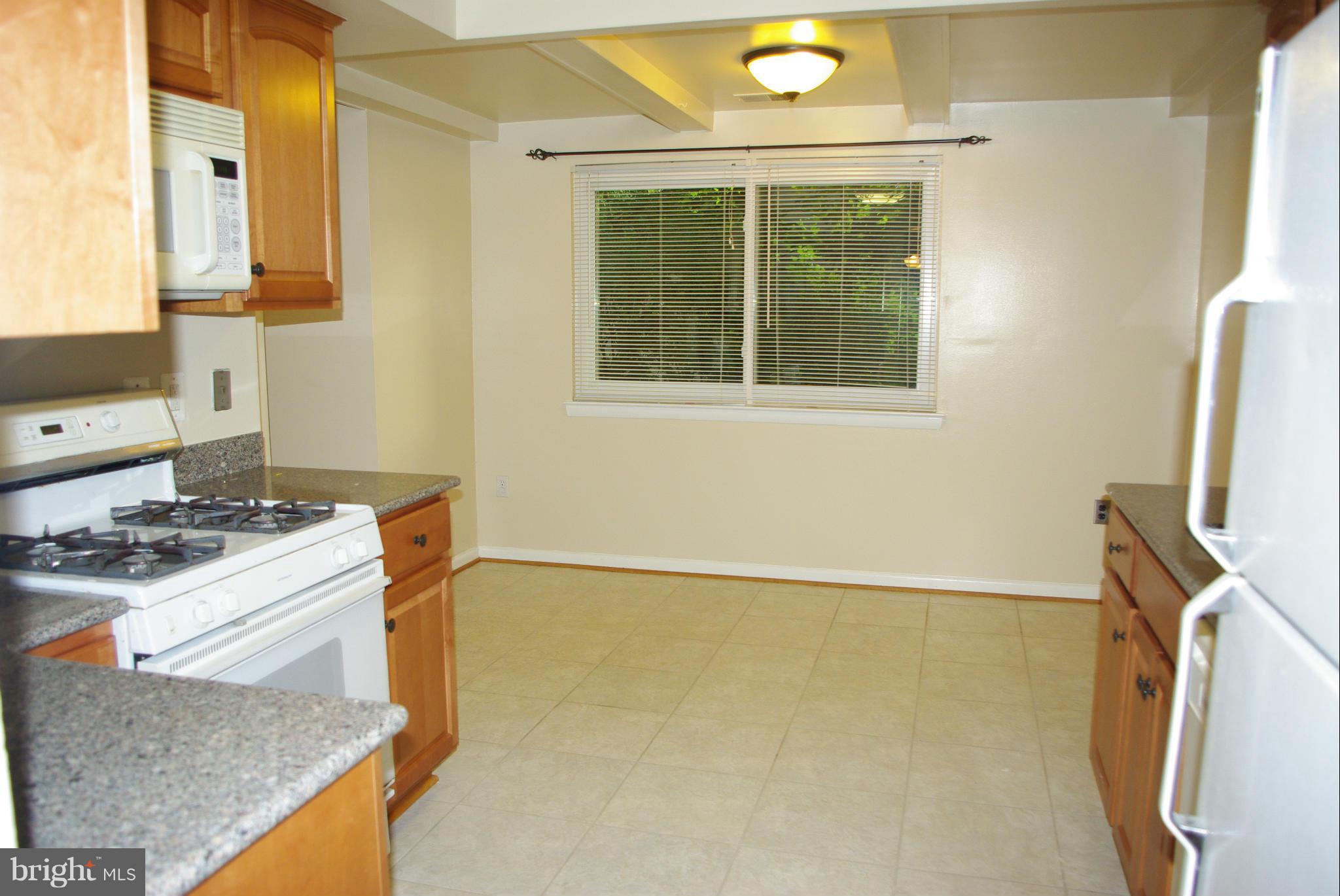 7923 Orange Plank Road Springfield, VA 22153 - Photo 22 of 24 Kitchen