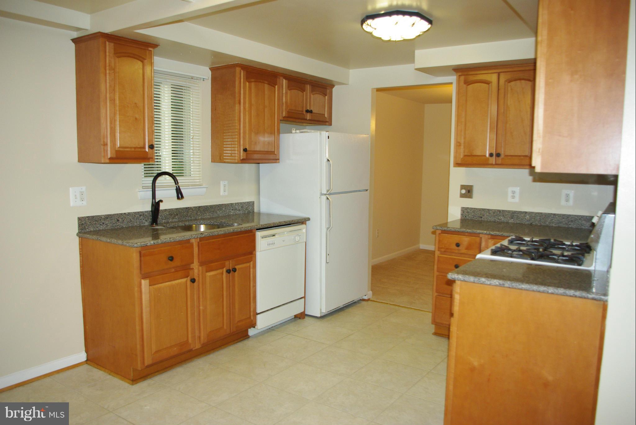 7923 Orange Plank Road Springfield, VA 22153 - Photo 24 of 24 Kitchen