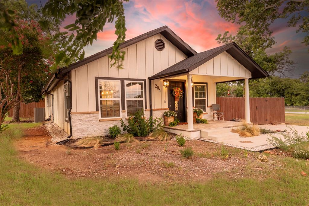 204 Main Street Haslet, TX 76052 - Photo 2 of 36