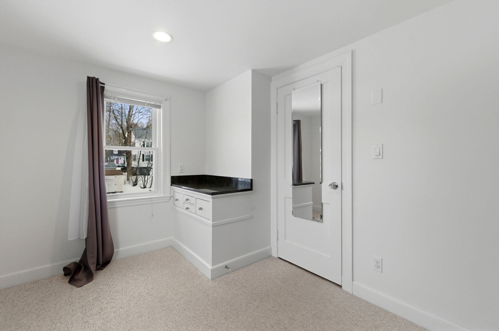 43 Brewster Road Medford, MA 02155 - Photo 14 of 29 Gallery Image 14